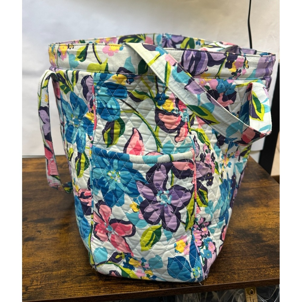 Vera Bradley Marian Floral XL Quilted Zip Top Tote Travel Bag 23 x 15 x 7 Large - Picture 14 of 14